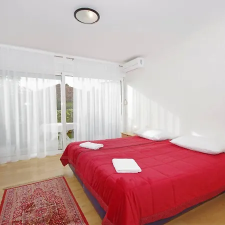Apartament Javi *